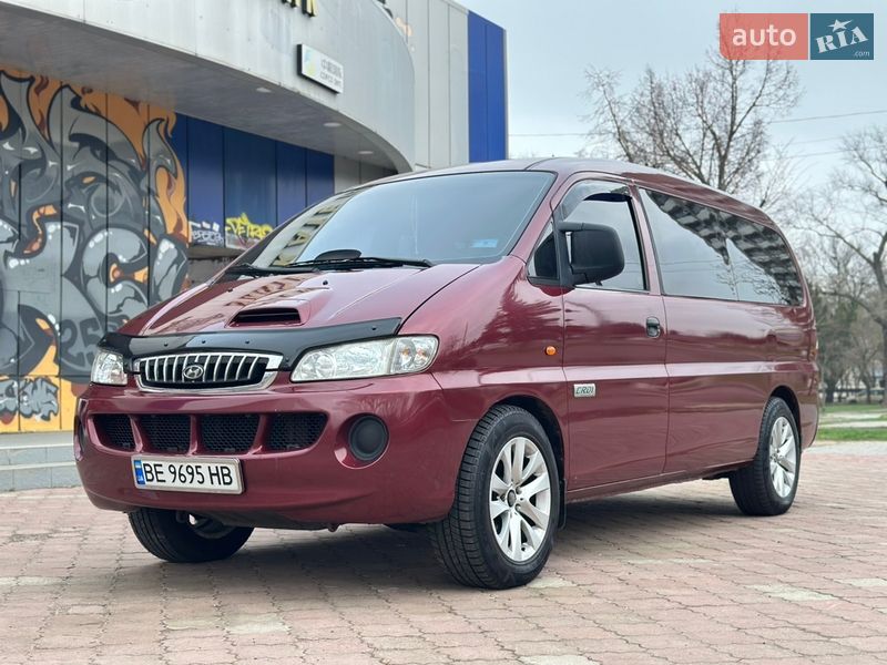 Минивэн Hyundai H-1 2006 в Николаеве