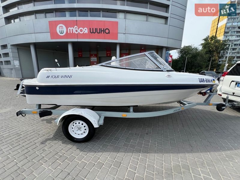 Катер Four Winns H180 2003 в Днепре