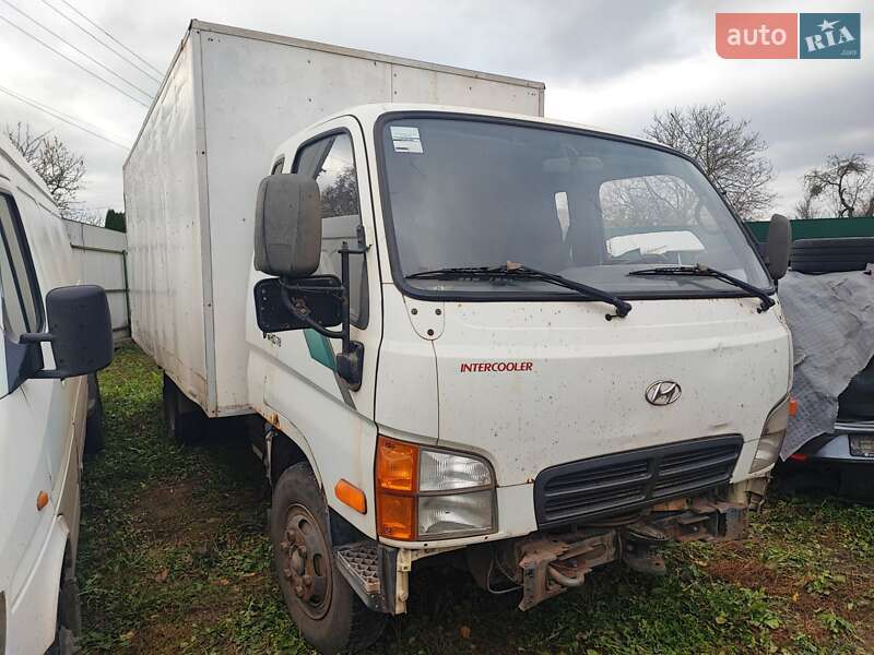 Грузовой фургон Hyundai HD 78 2006 в Ровно