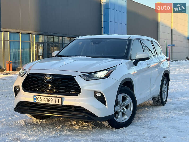 Внедорожник / Кроссовер Toyota Highlander 2020 в Киеве