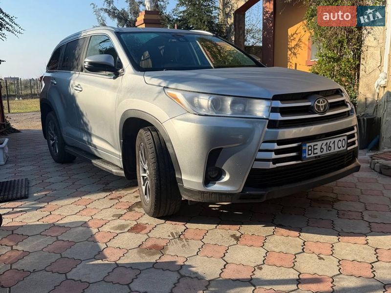 Позашляховик / Кросовер Toyota Highlander 2017 в Миколаєві