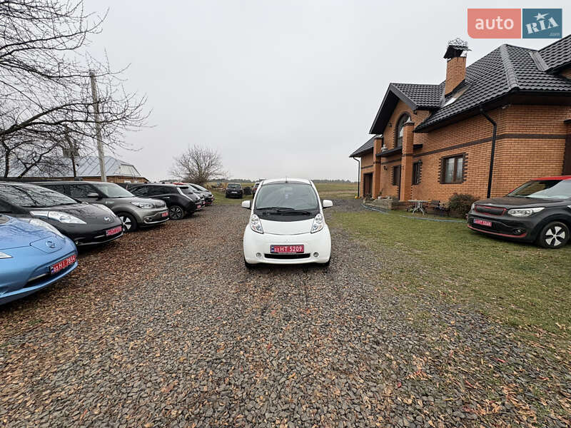 Хэтчбек Mitsubishi i-MiEV 2014 в Луцке Хэтчбек Mitsubishi i-MiEV 2014 в Луцке