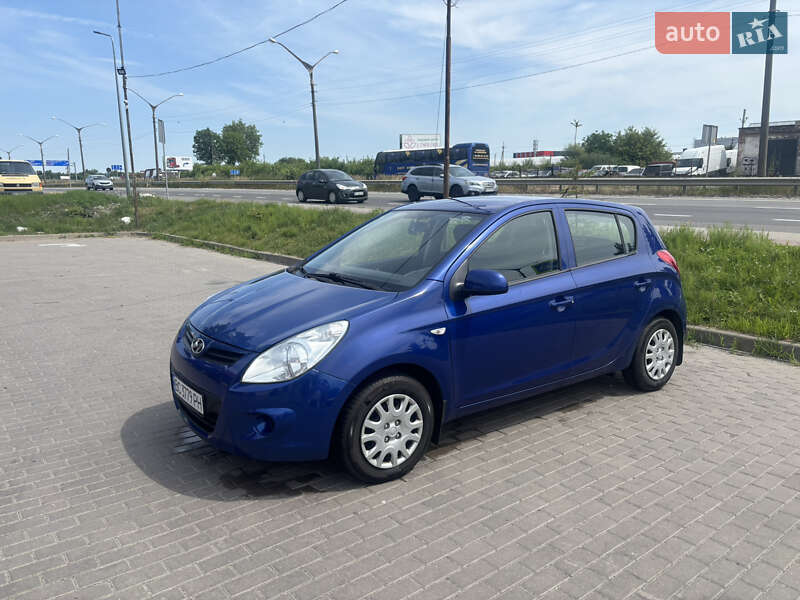 Хетчбек Hyundai i20 2012 в Львові