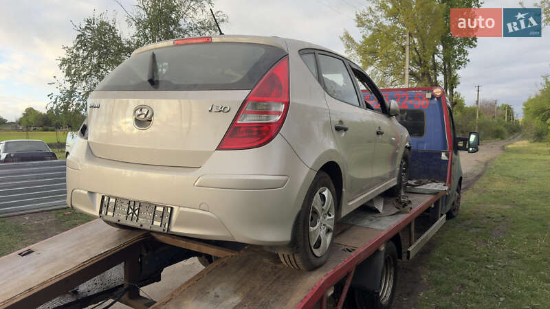Хэтчбек Hyundai i30 2011 в Первомайске Хэтчбек Hyundai i30 2011 в Первомайске