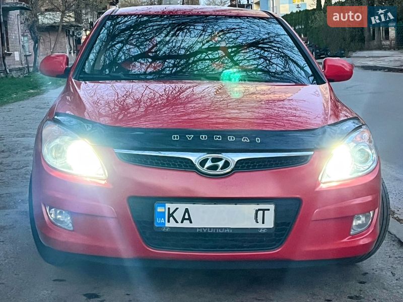 Хэтчбек Hyundai i30 2008 в Киеве
