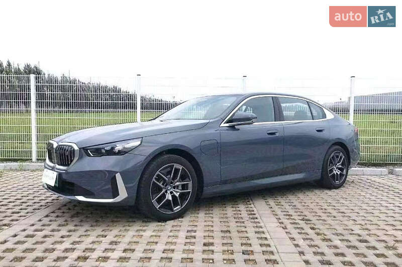 Седан BMW i5 2024 в Львове Седан BMW i5 2024 в Львове