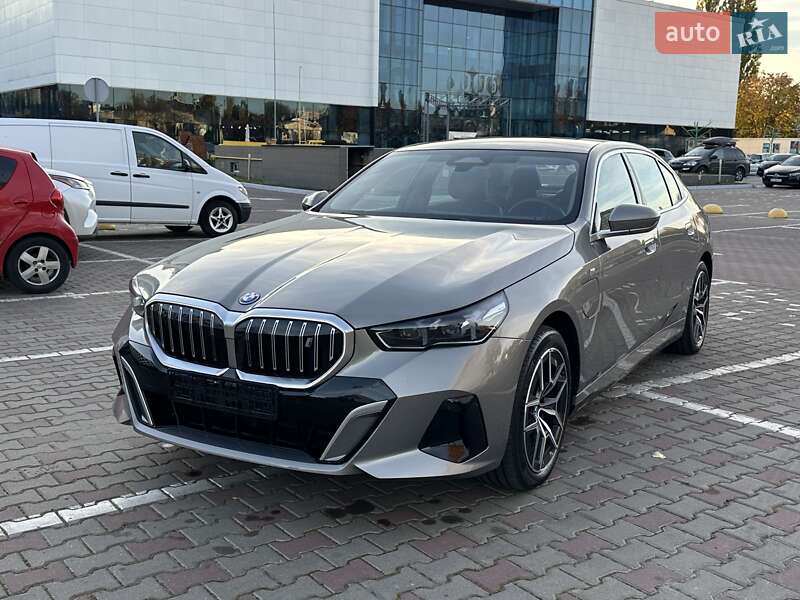 Седан BMW i5 2024 в Одессе Седан BMW i5 2024 в Одессе