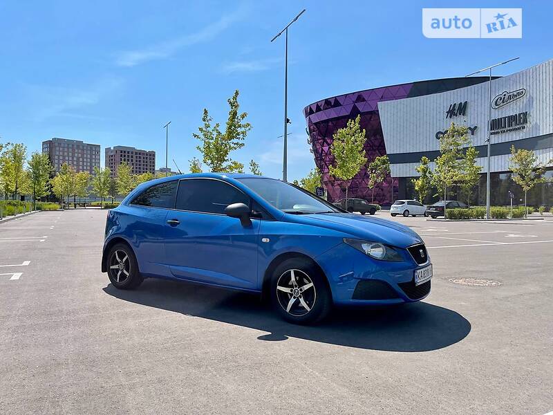 Купе SEAT Ibiza 2010 в Киеве