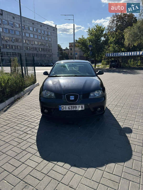 Хэтчбек SEAT Ibiza 2008 в Киеве