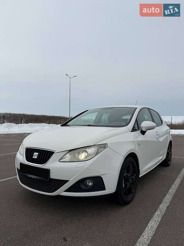 Хэтчбек SEAT Ibiza 2008 в Ровно