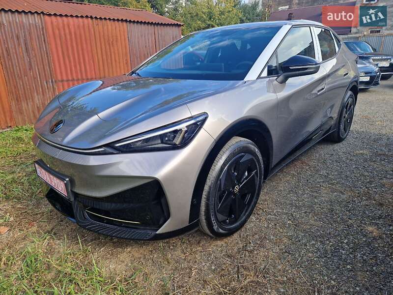 Позашляховик / Кросовер Volkswagen ID. UNYX 2025 в Ужгороді