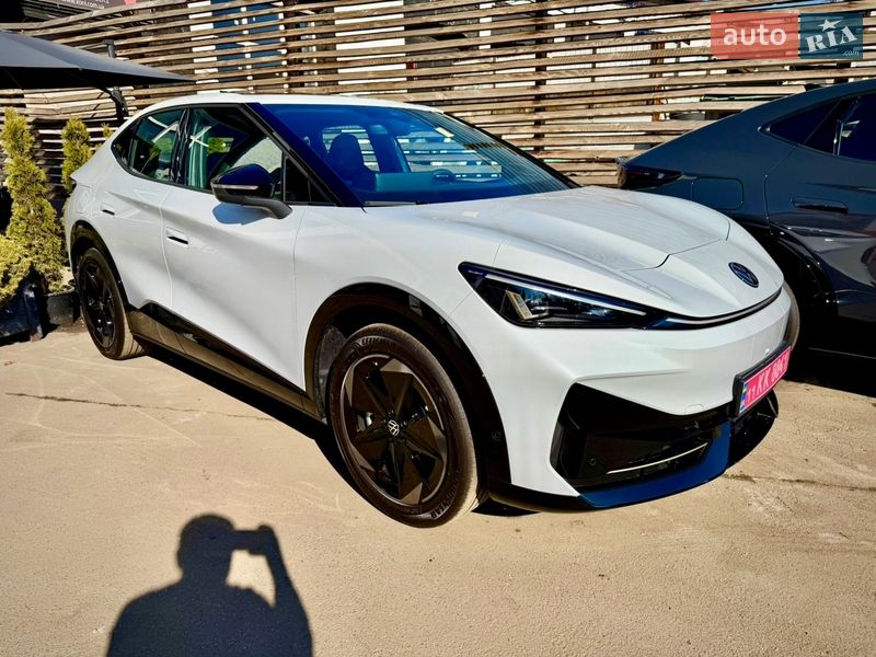 Внедорожник / Кроссовер Volkswagen ID. UNYX 2025 в Киеве