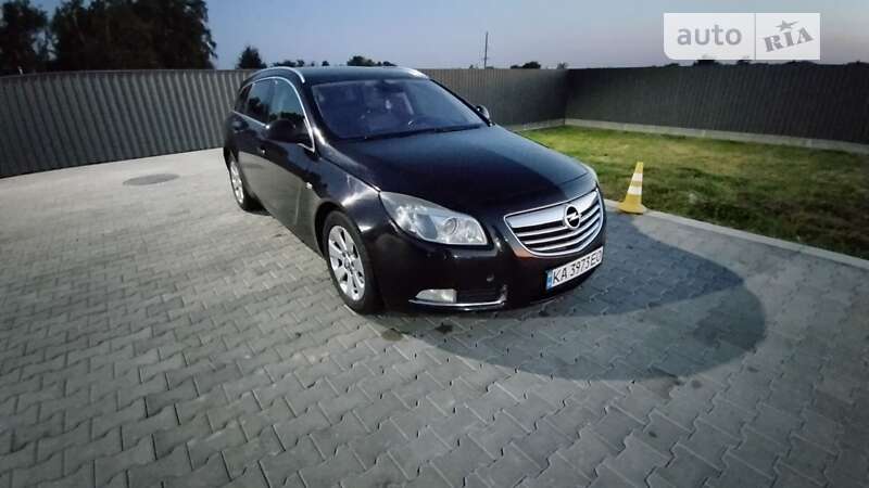 Универсал Opel Insignia 2009 в Киеве