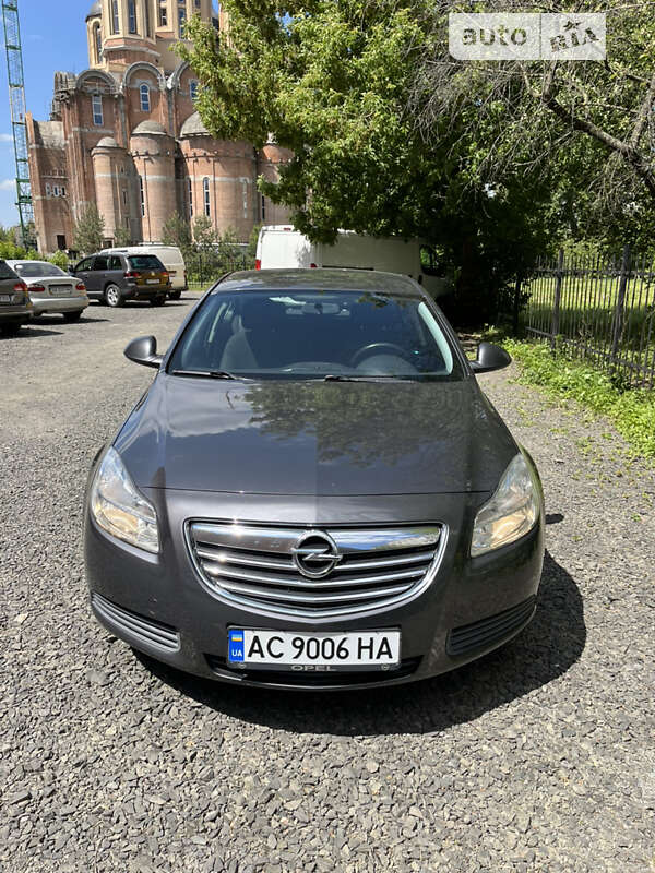 Лифтбек Opel Insignia 2012 в Луцке