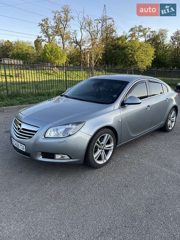 Лифтбек Opel Insignia 2011 в Днепре