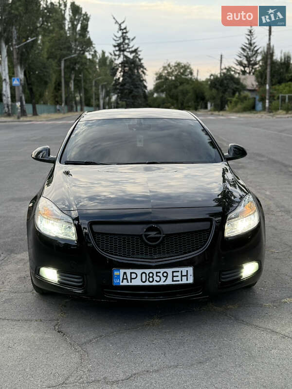 Лифтбек Opel Insignia 2012 в Запорожье Лифтбек Opel Insignia 2012 в Запорожье
