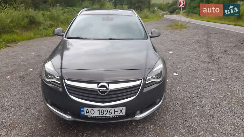Универсал Opel Insignia 2015 в Воловце