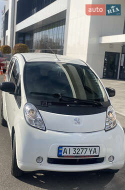 Хетчбек Peugeot iOn 2011 в Ірпені