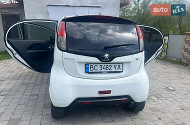 Хэтчбек Peugeot iOn 2011 в Львове