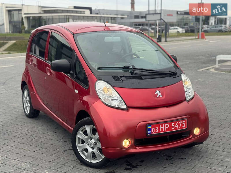 Хэтчбек Peugeot iOn 2015 в Львове