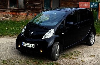 Хэтчбек Peugeot iOn 2015 в Луцке