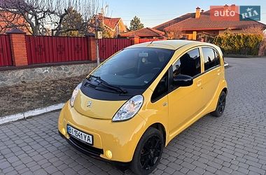 Хэтчбек Peugeot iOn 2011 в Полтаве Хэтчбек Peugeot iOn 2011 в Полтаве