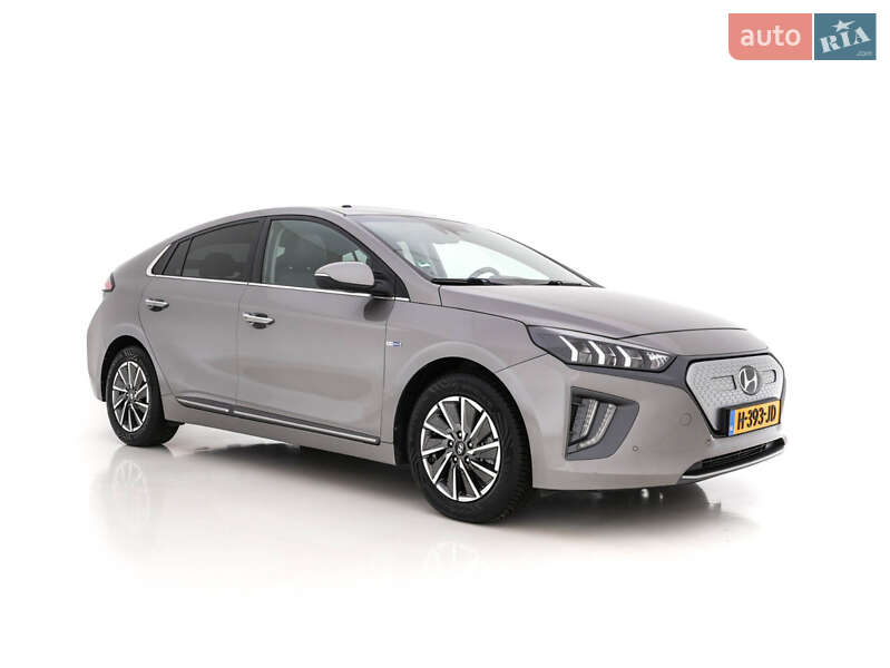 Лифтбек Hyundai Ioniq Electric 2019 в Виноградове Лифтбек Hyundai Ioniq Electric 2019 в Виноградове