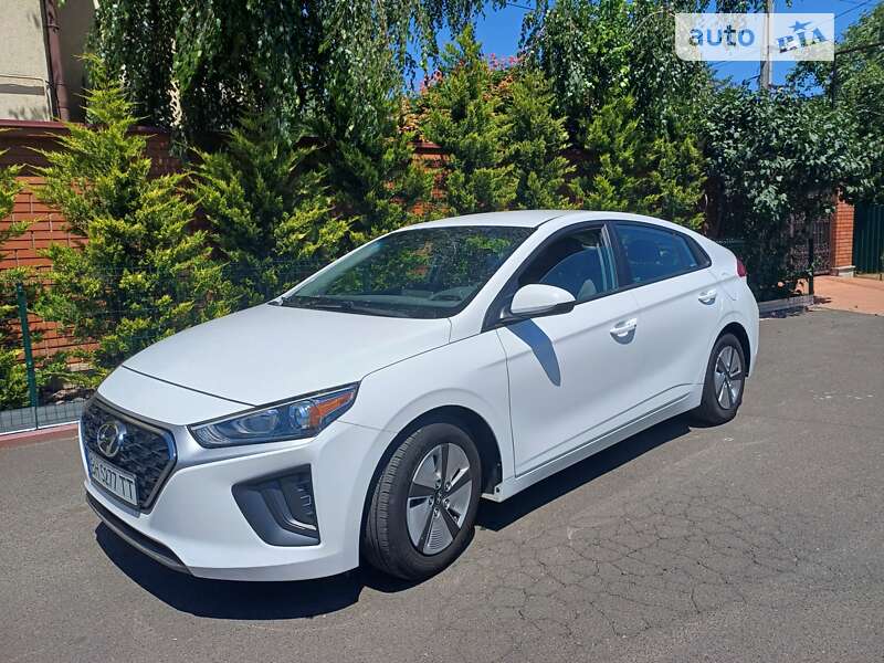 Лифтбек Hyundai Ioniq 2021 в Одессе