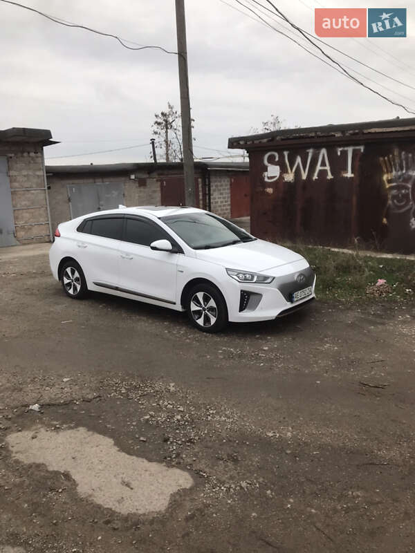 Хэтчбек Hyundai Ioniq 2018 в Львове