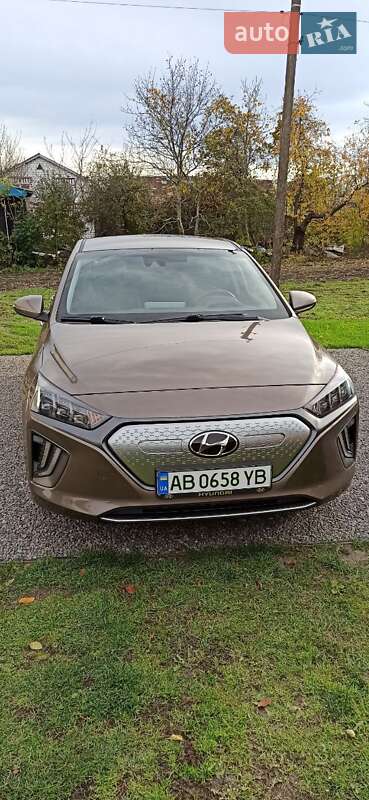 Лифтбек Hyundai Ioniq 2019 в Виннице Лифтбек Hyundai Ioniq 2019 в Виннице