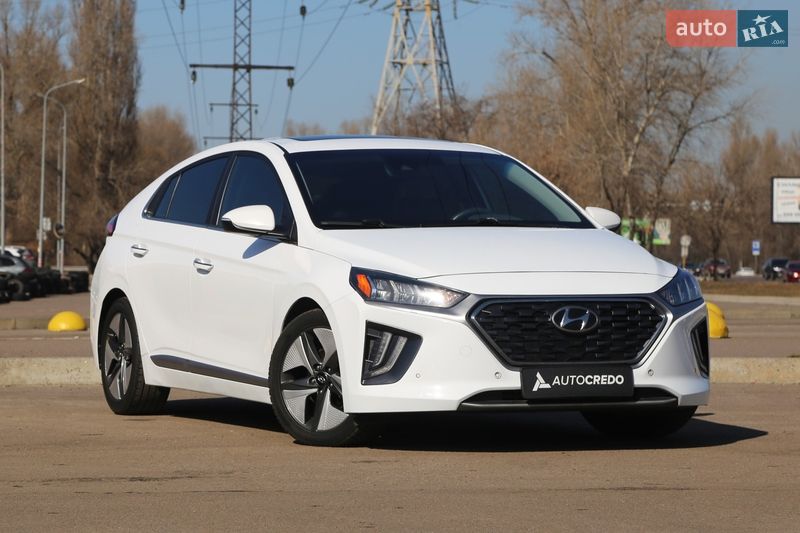 Лифтбек Hyundai Ioniq 2021 в Киеве