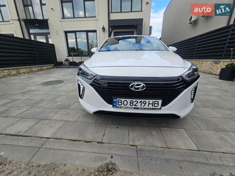 Хэтчбек Hyundai Ioniq 2018 в Тернополе