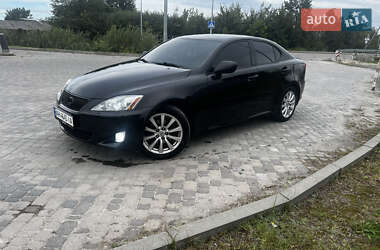 Седан Lexus IS 2005 в Клесовом