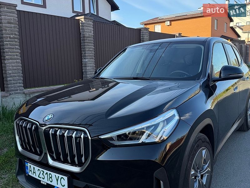 Внедорожник / Кроссовер BMW iX1 2023 в Киеве