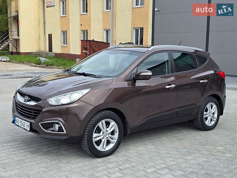Внедорожник / Кроссовер Hyundai ix35 2010 в Калуше