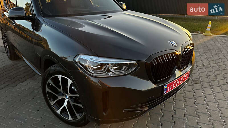 Внедорожник / Кроссовер BMW iX3 2021 в Кагарлыке