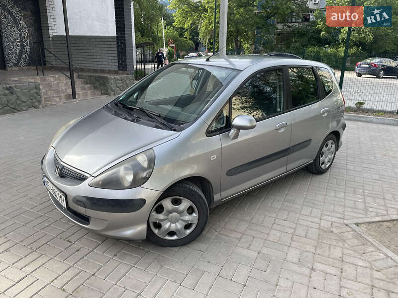 Хетчбек Honda Jazz 2006 в Новомосковську