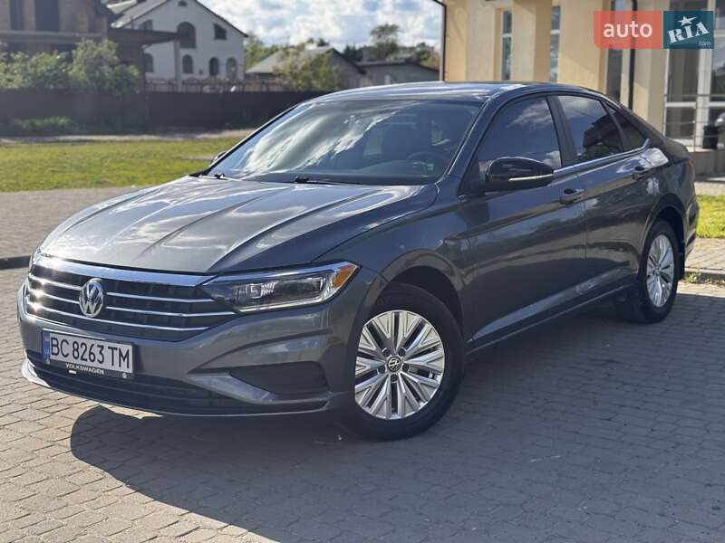 Седан Volkswagen Jetta 2018 в Львові