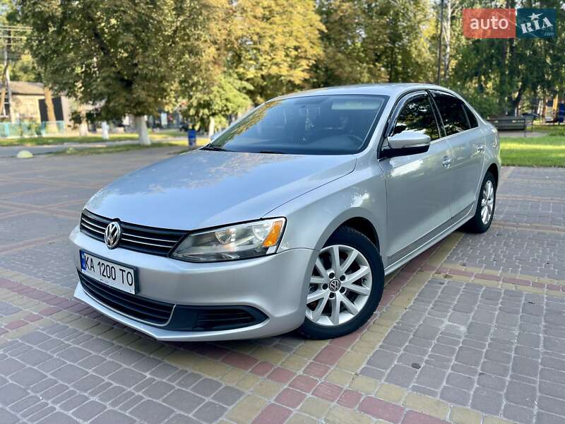 Седан Volkswagen Jetta 2013 в Києві