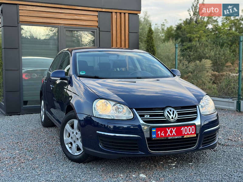 Седан Volkswagen Jetta 2010 в Дрогобыче Седан Volkswagen Jetta 2010 в Дрогобыче