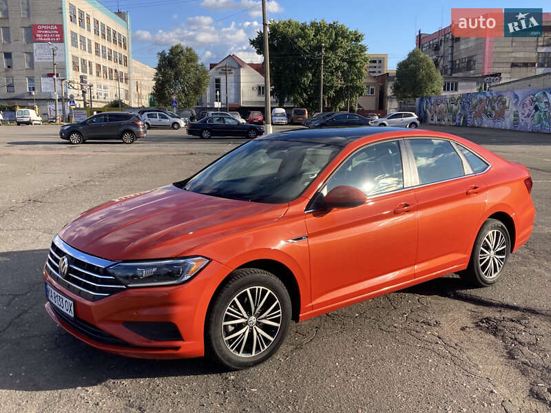 Седан Volkswagen Jetta 2019 в Києві