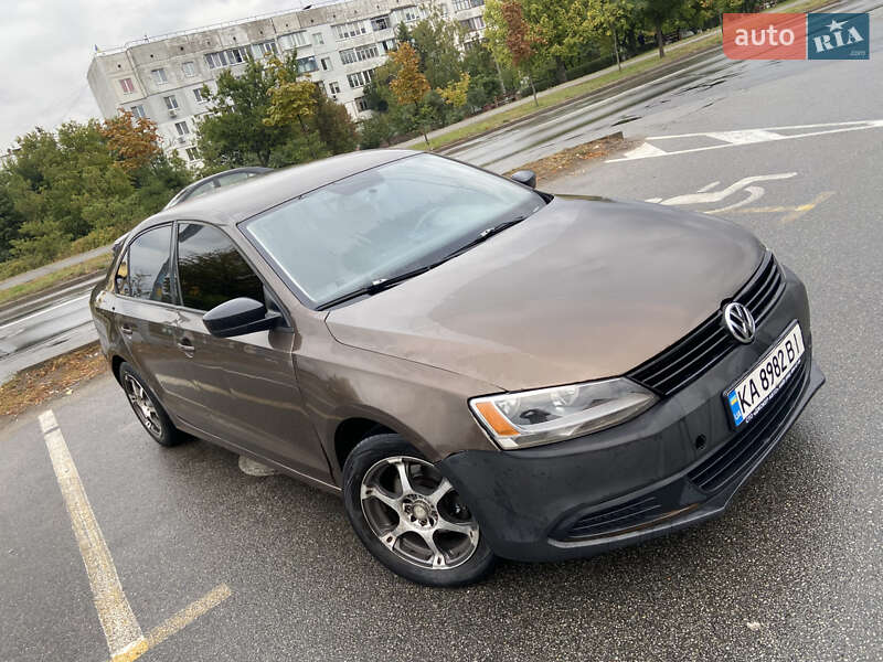 Седан Volkswagen Jetta 2014 в Киеве