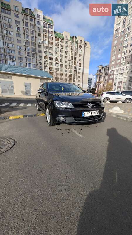 Седан Volkswagen Jetta 2013 в Одессе Седан Volkswagen Jetta 2013 в Одессе