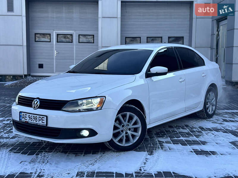 Седан Volkswagen Jetta 2010 в Днепре