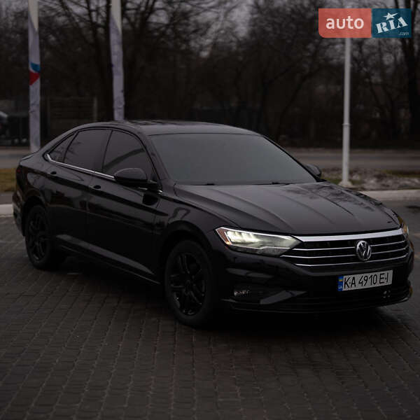 Седан Volkswagen Jetta 2020 в Днепре