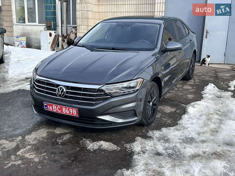 Седан Volkswagen Jetta 2019 в Сумах