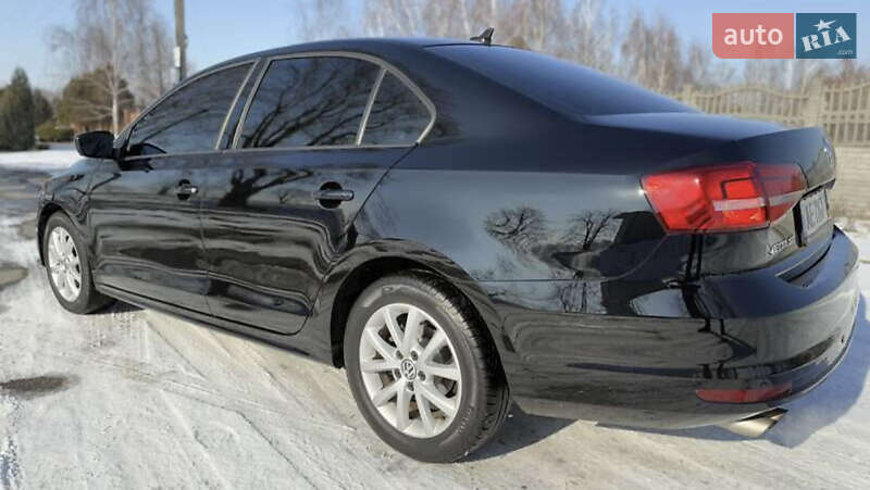 Седан Volkswagen Jetta 2015 в Днепре