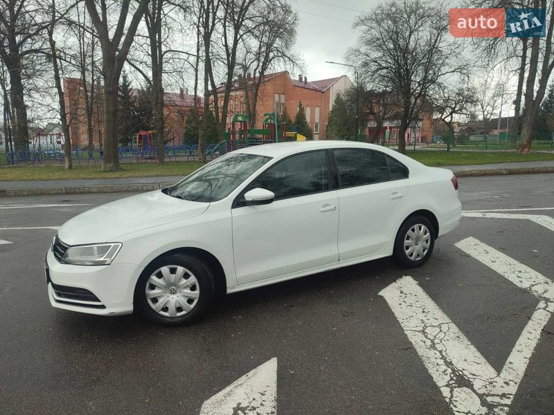 Седан Volkswagen Jetta 2016 в Виннице Седан Volkswagen Jetta 2016 в Виннице