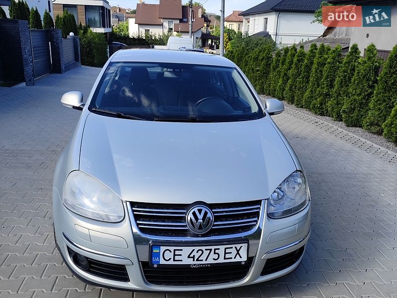 Седан Volkswagen Jetta 2010 в Черновцах Седан Volkswagen Jetta 2010 в Черновцах