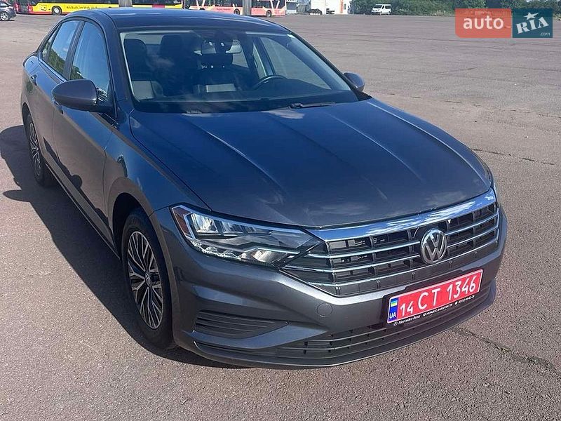 Седан Volkswagen Jetta 2018 в Ужгороде